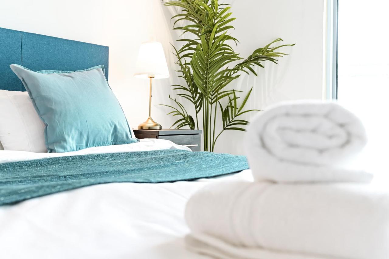 Khayat Homes - The Curve - One Bed ลอนดอน ภายนอก รูปภาพ