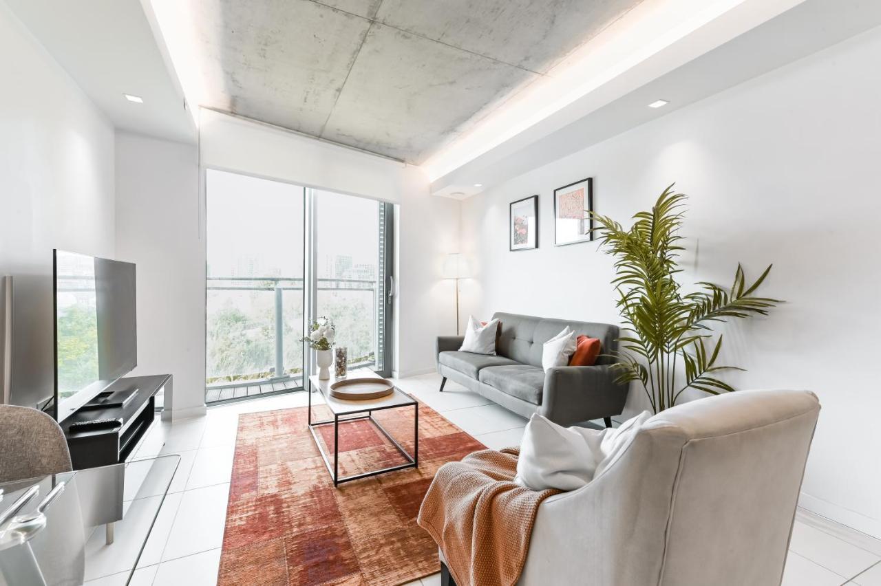 Khayat Homes - The Curve - One Bed ลอนดอน ภายนอก รูปภาพ